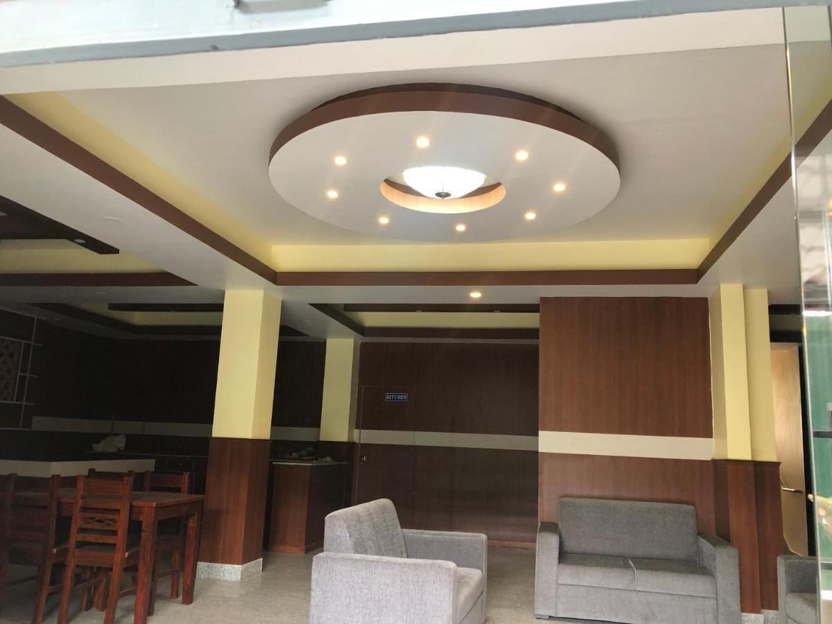 Hotel Claire Inn Kathmandu Bagian luar foto