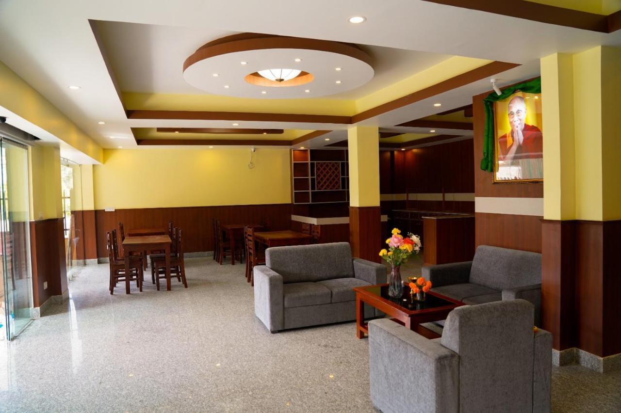 Hotel Claire Inn Kathmandu Bagian luar foto
