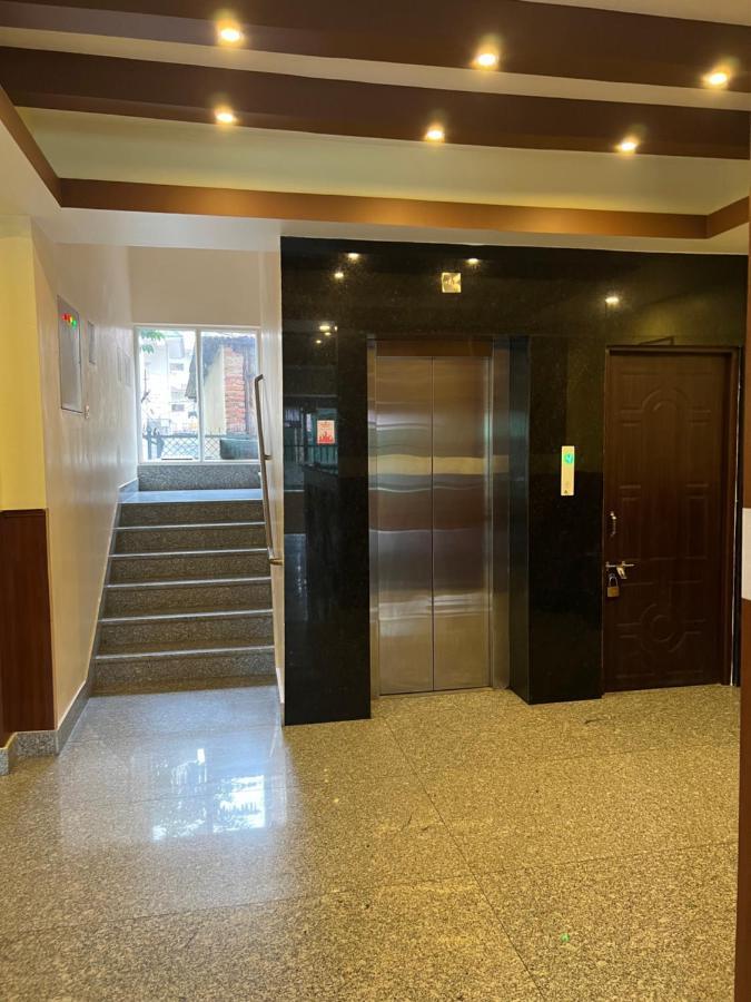 Hotel Claire Inn Kathmandu Bagian luar foto